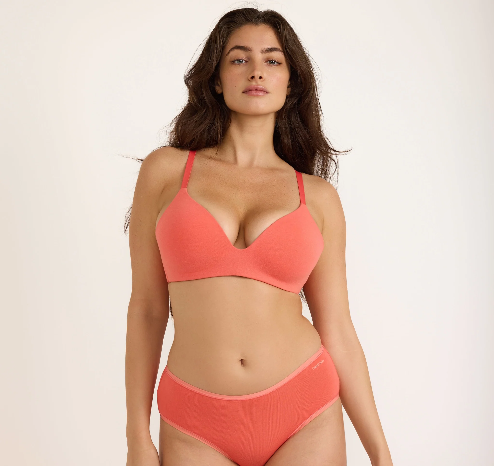 Core Wireless Plunge Bra - Image 2