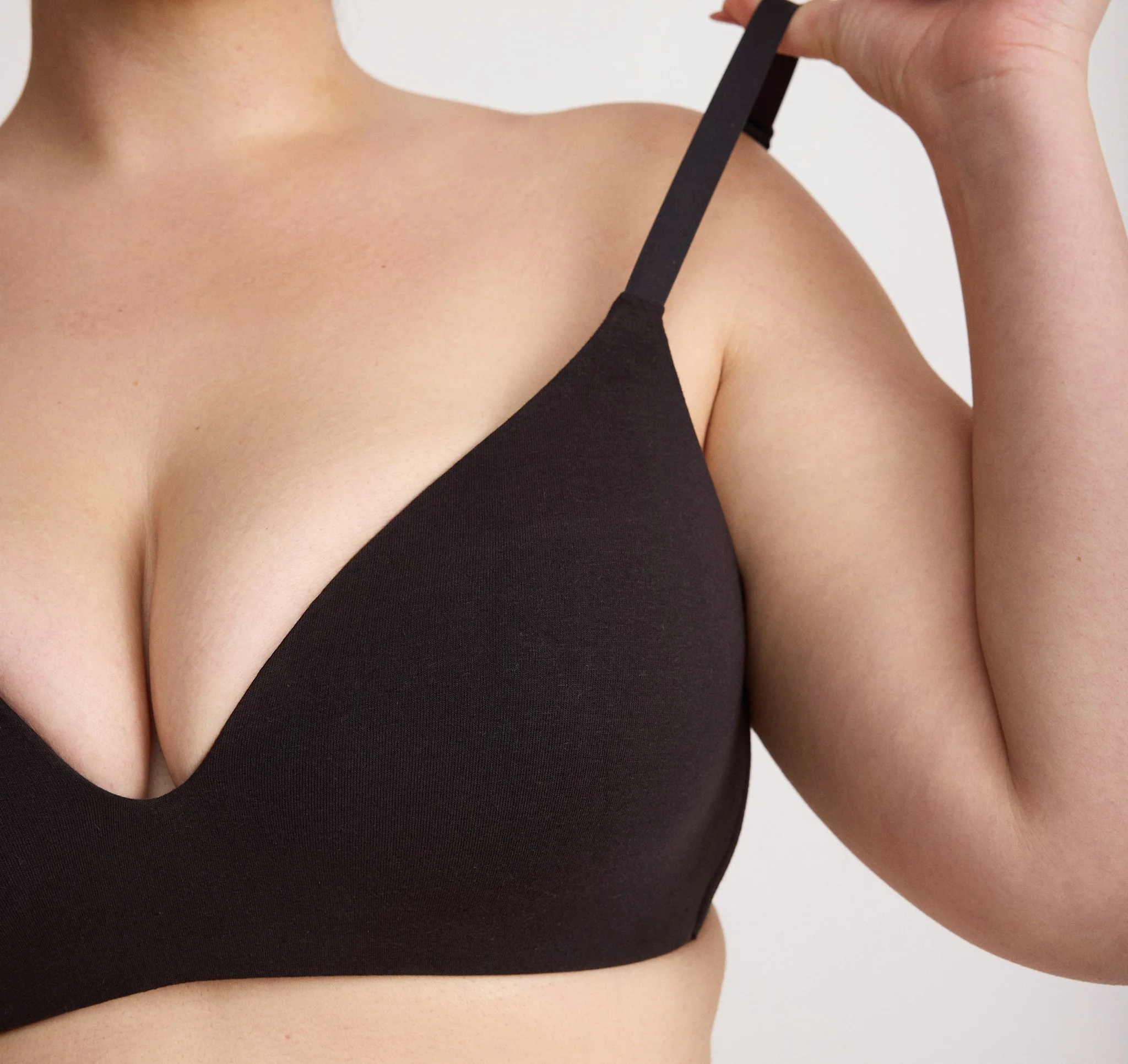 Core Wireless Plunge Bra 2-Pack - Image 2