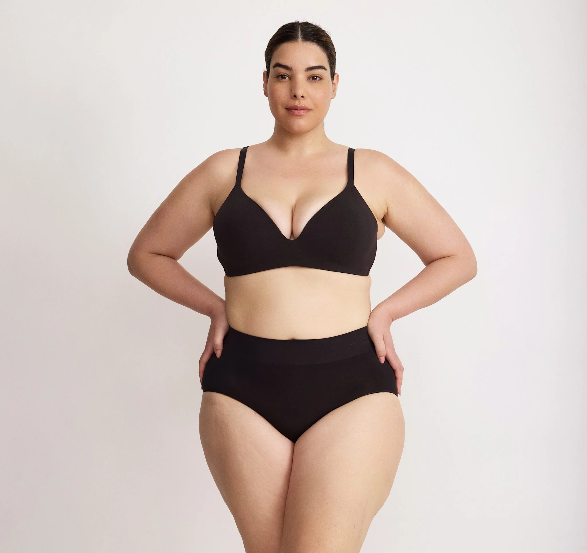 Core Wireless Plunge Bra 2-Pack - Image 3
