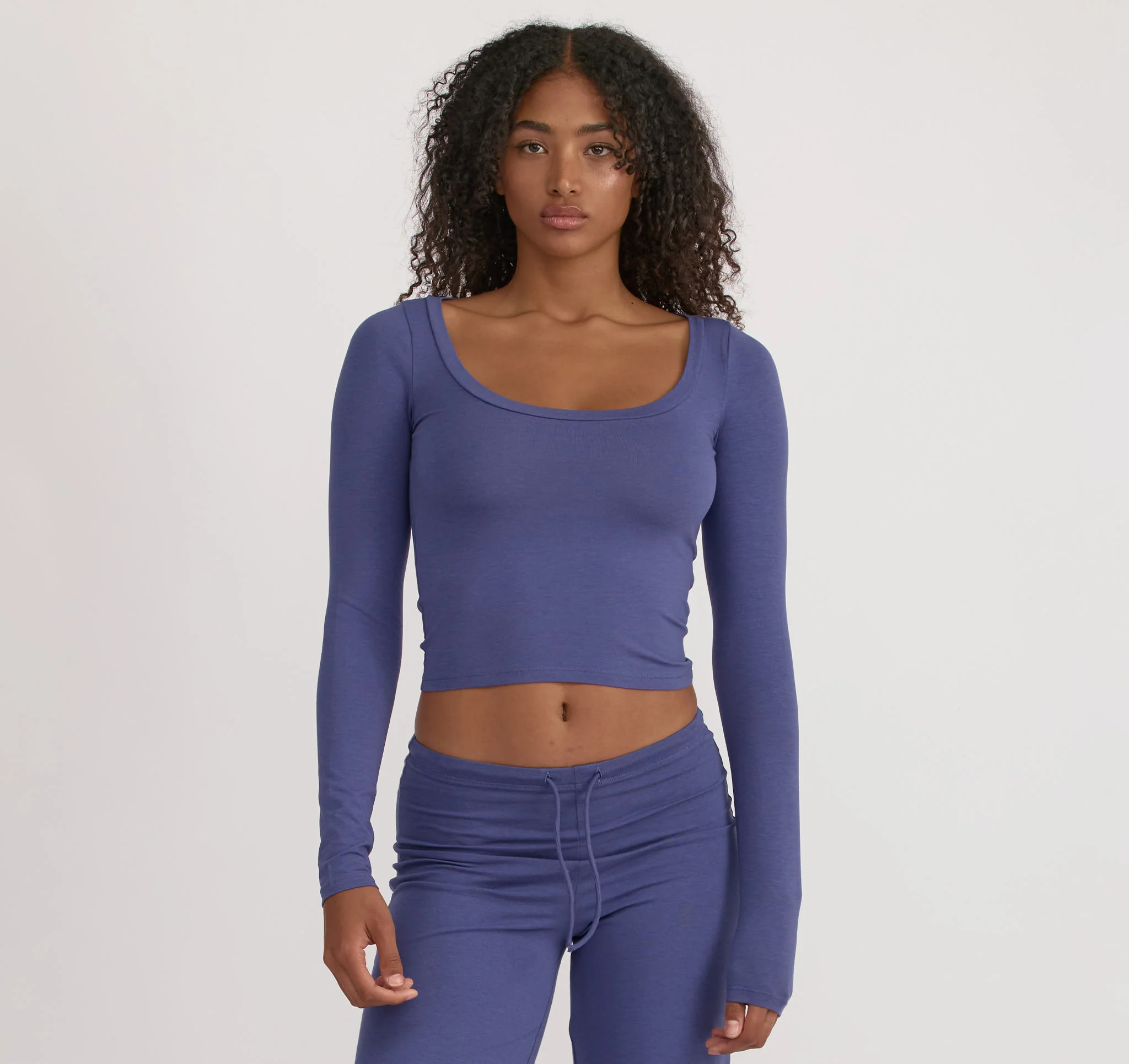 Everyday Scoop Neck Long Sleeve Tee