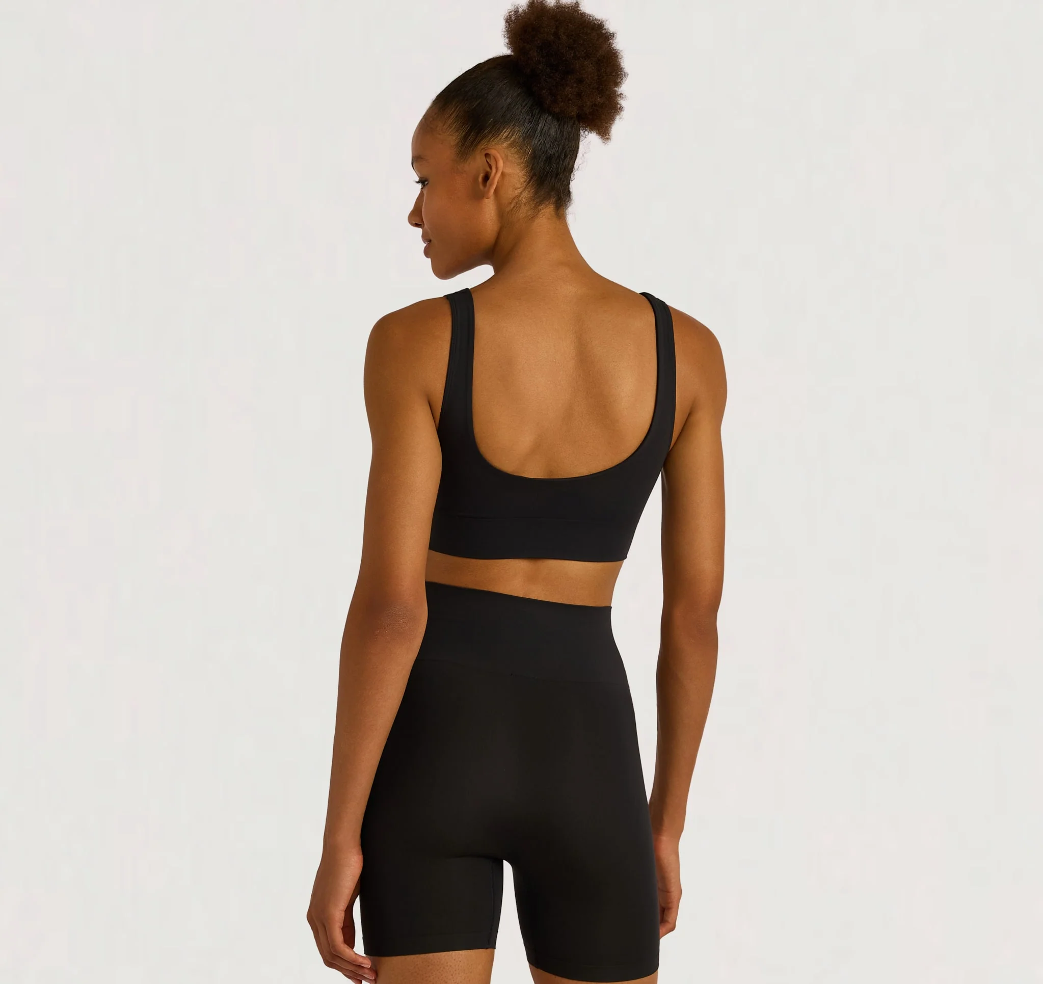 Smooth Shorts - Image 3
